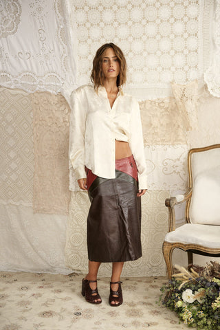Vintagia Runway ~ Vintage Spotlight