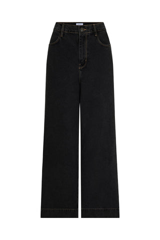 classic-straight-leg-jean