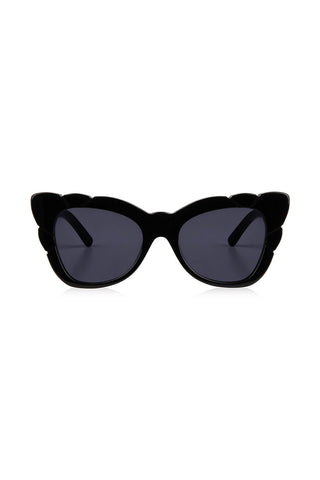 marilyn-with-solid-grey-lens