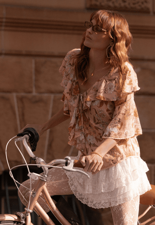 stealing-beauty-short-sleeve-blouse